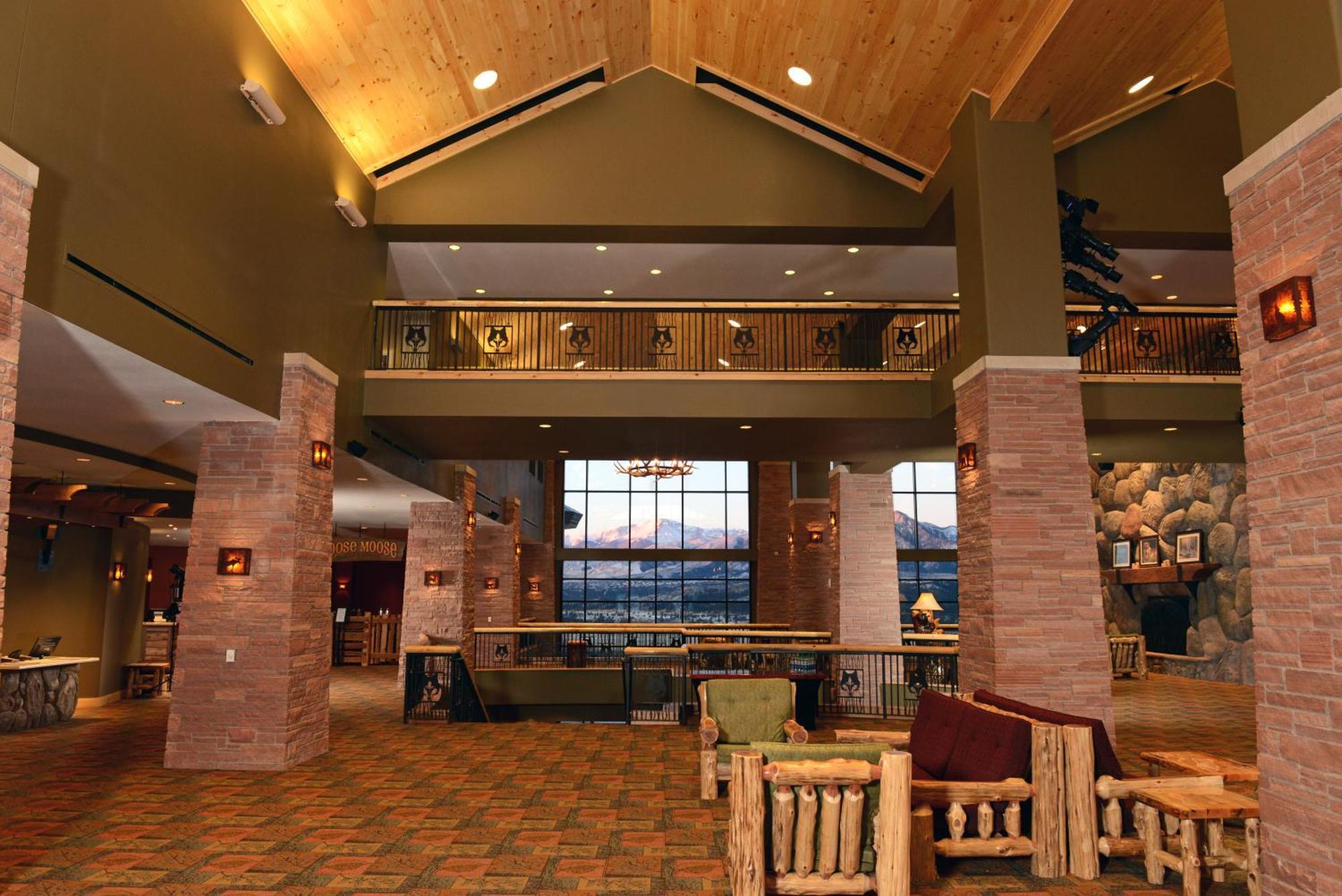 Great Wolf Lodge Colorado Springs Exterior photo